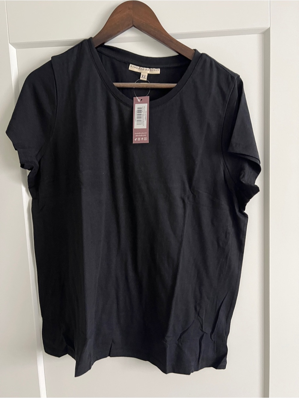 NWT Kindred Bravely Everyday Nursing Tee